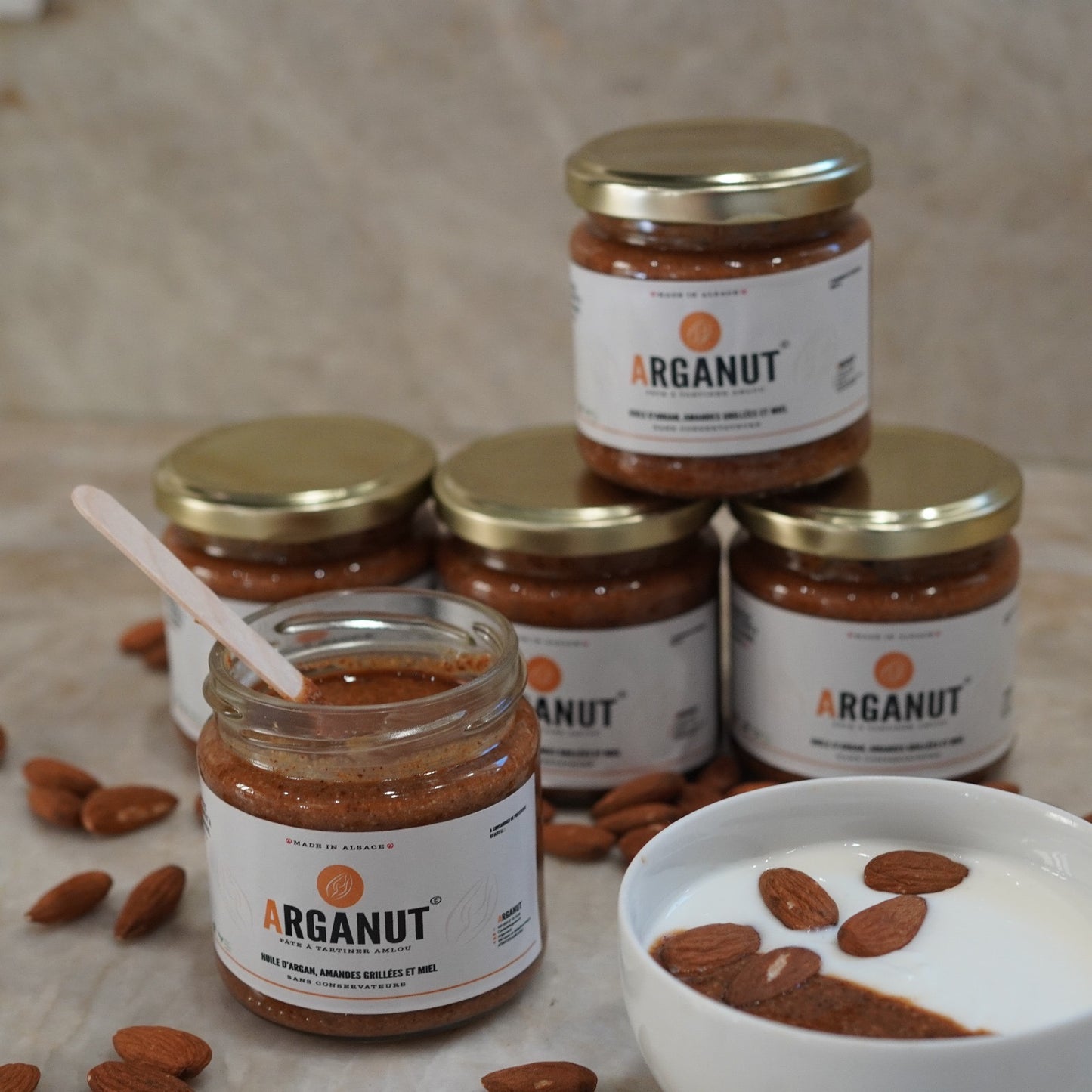 Amlou : 6 pots d'Amlou (pâte à tartiner) aux amandes grillées, miel naturel et huile d’argan (200g)